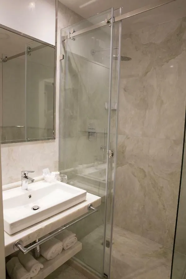 Boutique Hotel Enia Prato  3*, Prato (Prato)