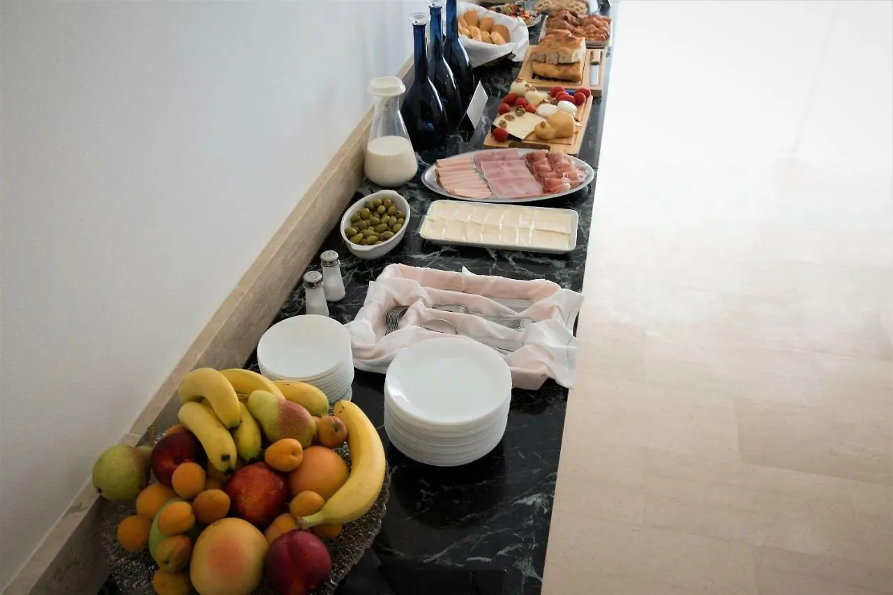 Boutique Hotel Enia Прато