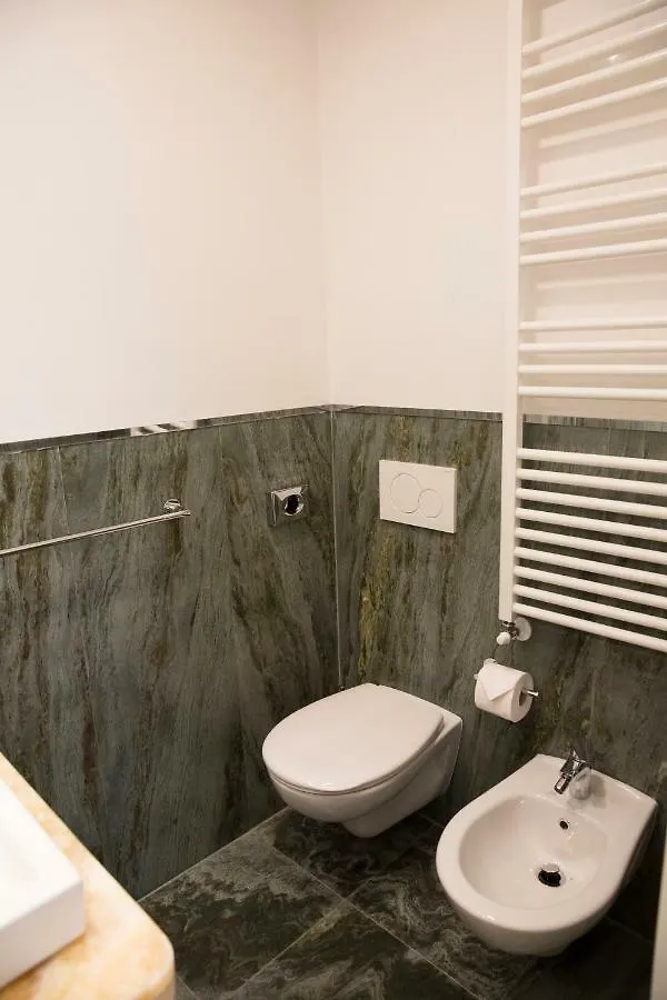 Boutique Hotel Enia Прато 3*,